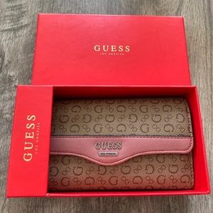 NWT Guess Wallet